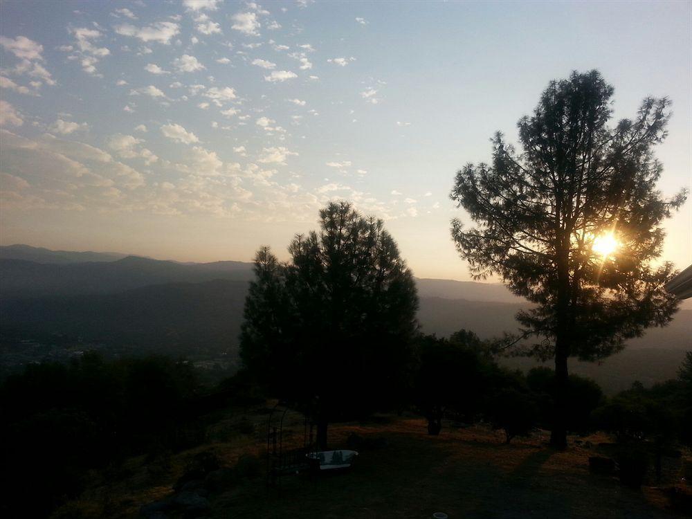 Yosemite Sierra View Bed & Breakfast Oakhurst Luaran gambar